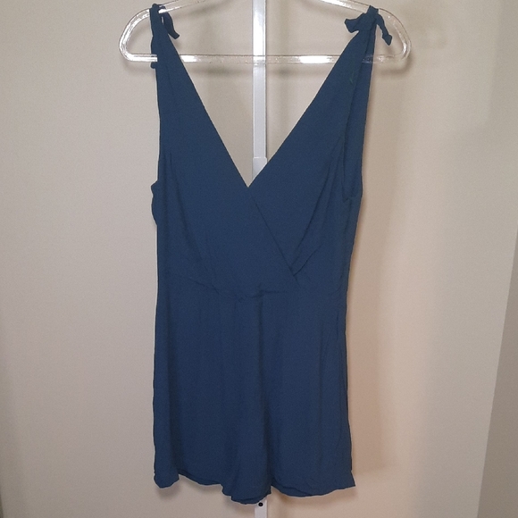 Urban Outfitters Sally Shoulder Tie Sleeveless Shorts Romper, Teal - Picture 2 of 12